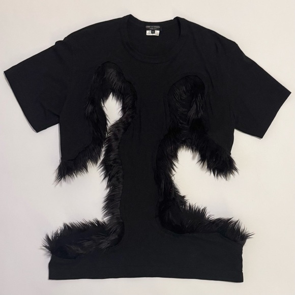 Comme des Garcons Tops - comme des garçons cut out fur tee